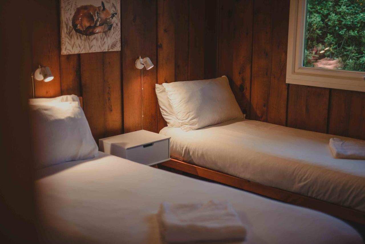 Timber Hill Self Catering Cedar Lodges Broad Haven Ngoại thất bức ảnh